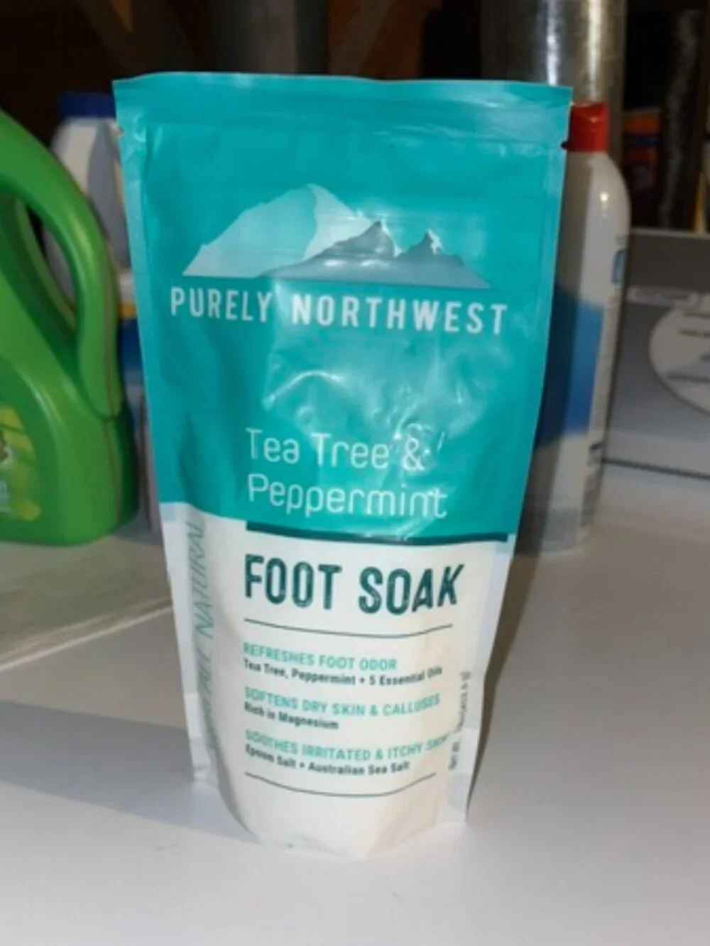 PURELY NORTHWEST-Tea Tree Oil & Peppermint Foot Soak